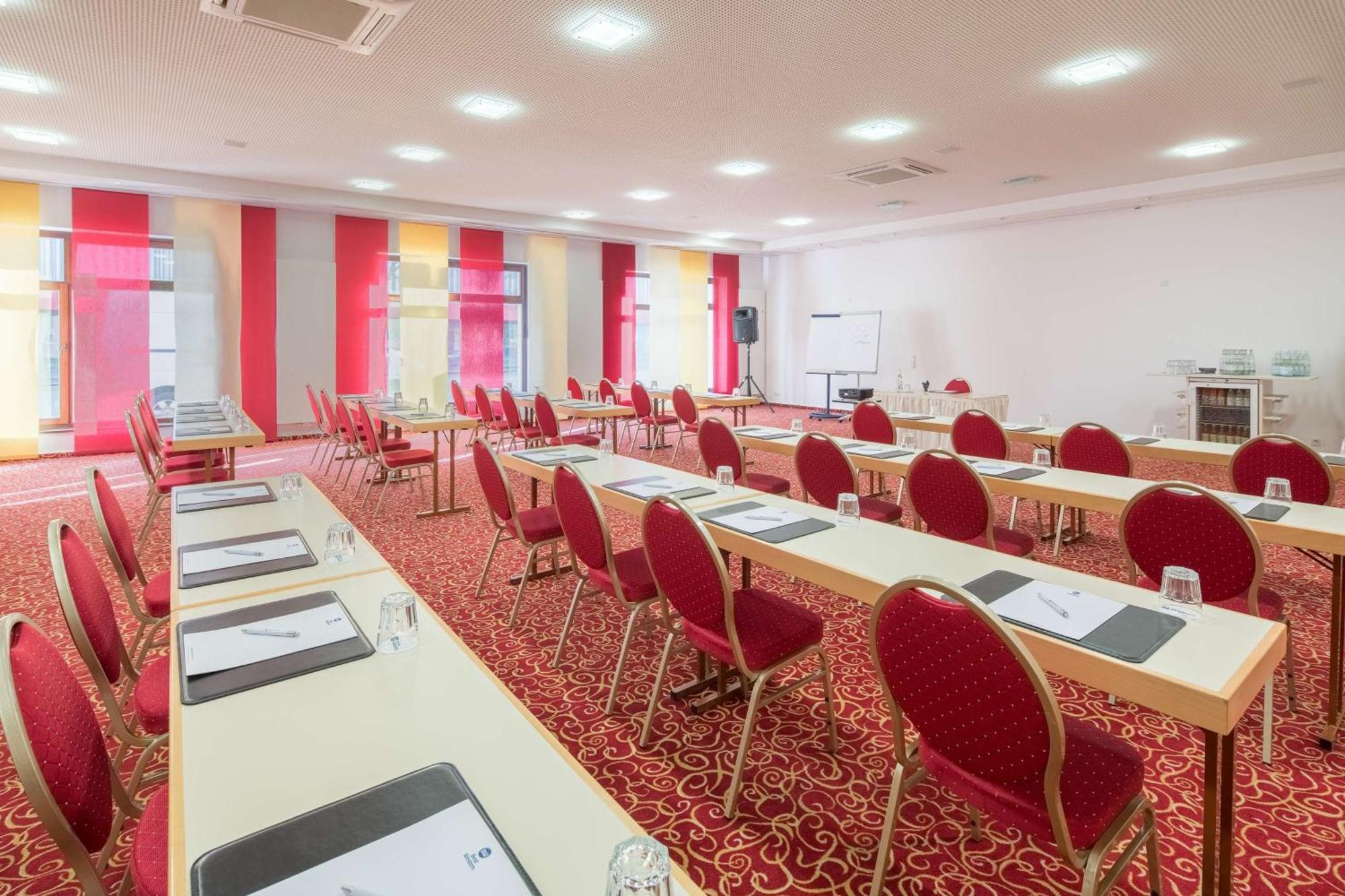 Best Western Hotel Wuerzburg-Sued Экстерьер фото